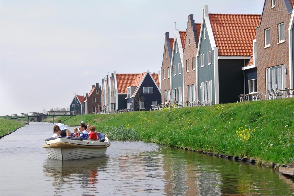 Roompot Hotel Marinapark Volendam Exterior photo