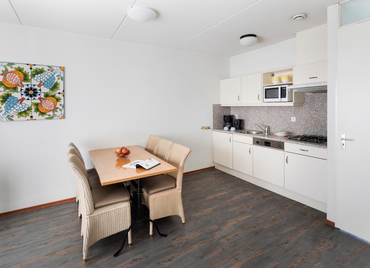 Roompot Hotel Marinapark Volendam Room photo