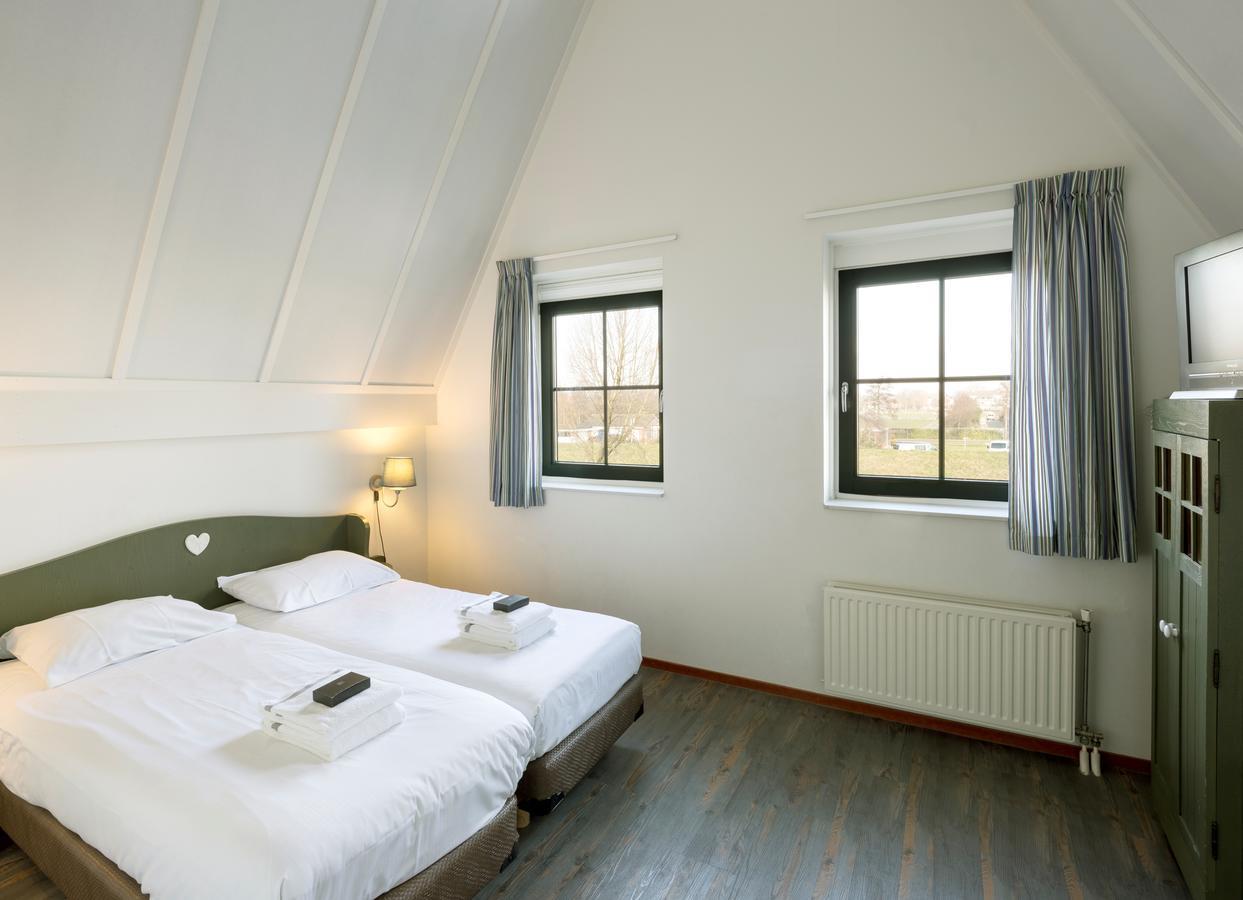 Roompot Hotel Marinapark Volendam Room photo